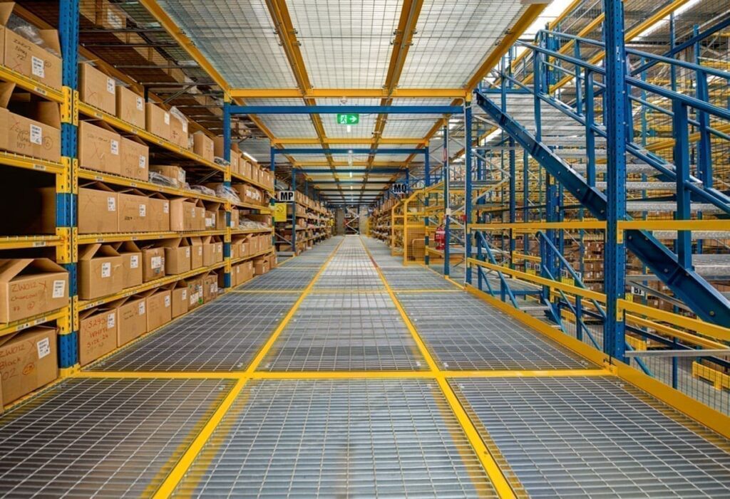 Mixed System Racking Multi-Tier Racking – Spectra Workspace
